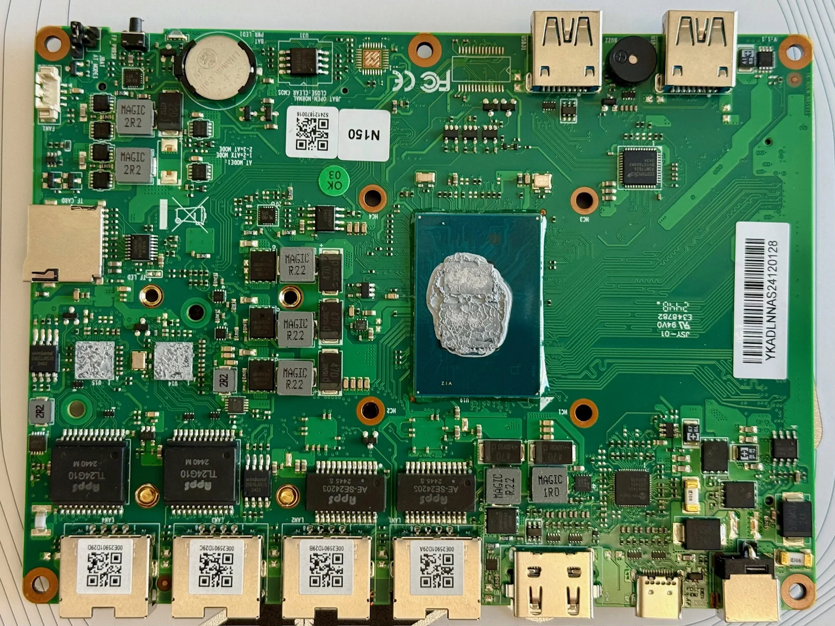 Venta al por mayor de circuitos integrados y microchips